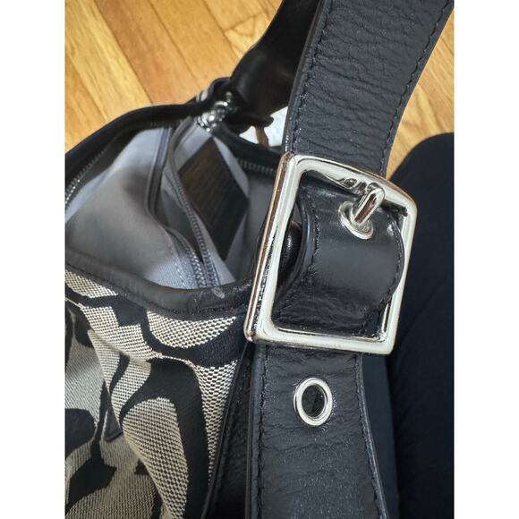 Coach Legacy Signature C Duffle Hobo Bag Tote Purse Black logo shoulder bag - Picture 9 of 12